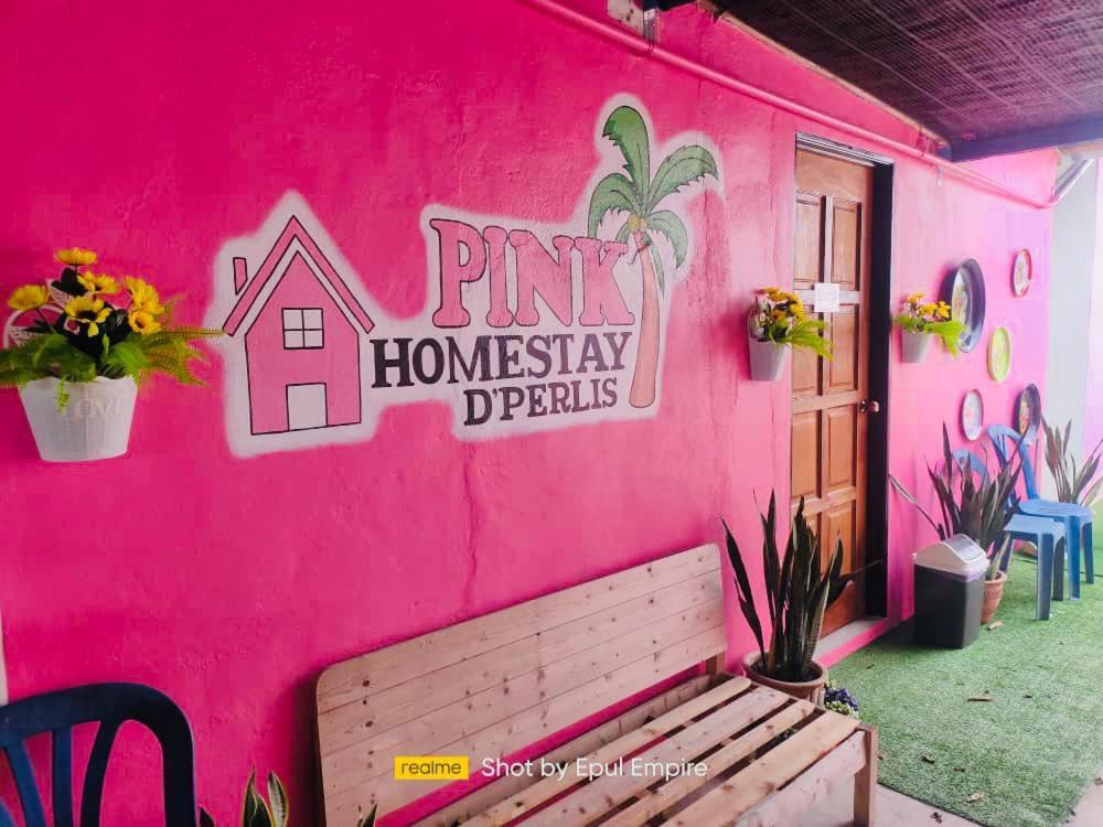 Pink Homestay D'Perlis Кангар Екстериор снимка